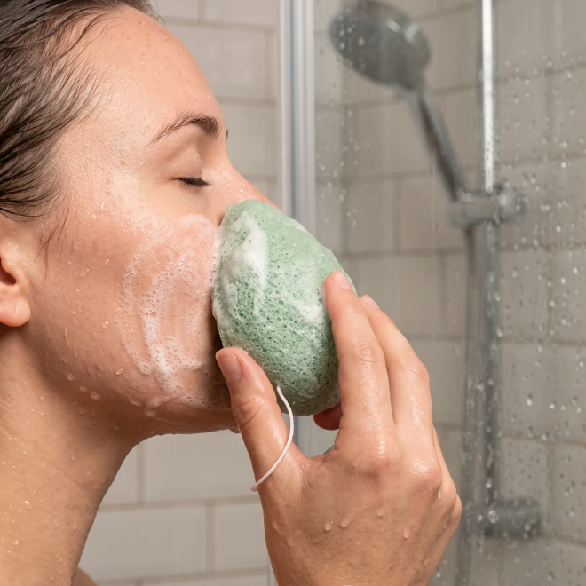 Spugna Konjac Detergente al Tè Verde per Pelle Sensibile