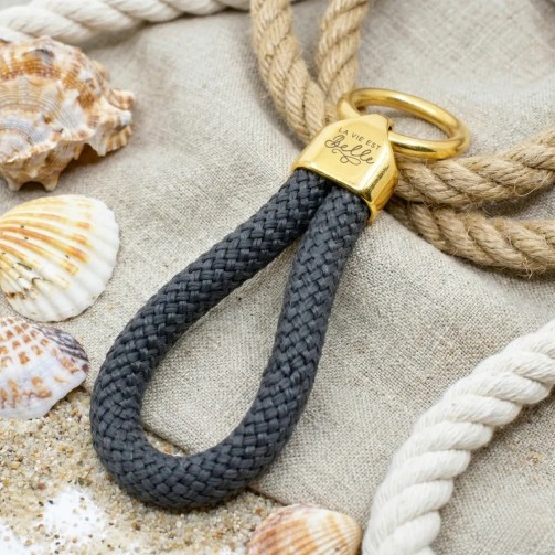 Elegant nautical-style keyrings – Discover them on Gecodart